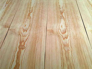 Crown cut Chinese Pine wood veneer 